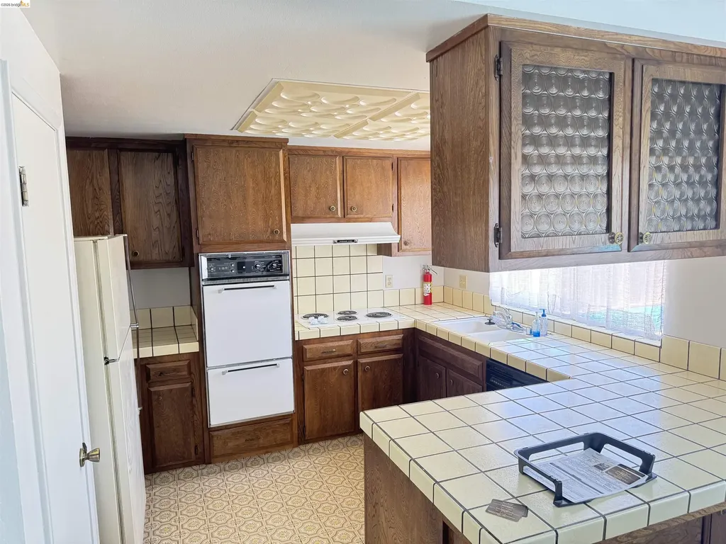 2374 Silver Creek Circle Antioch CA 94509