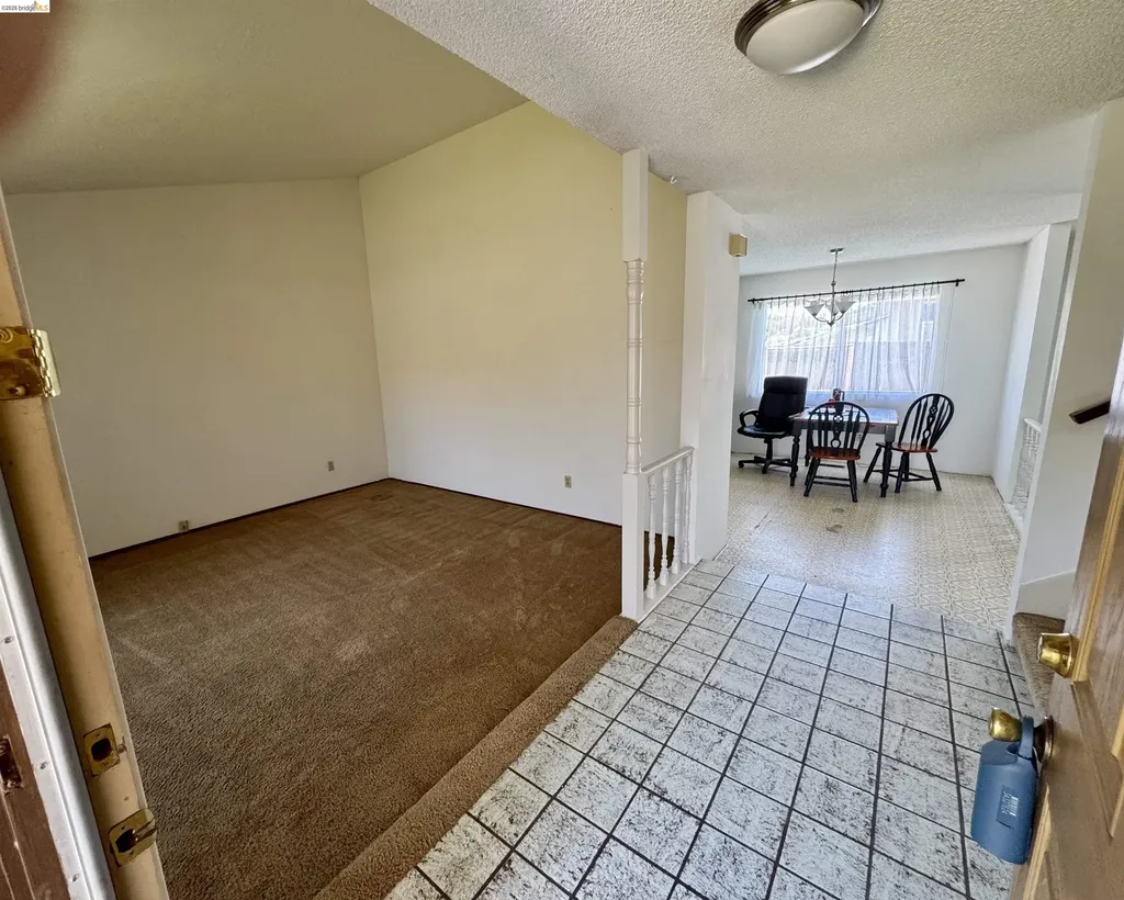 2374 Silver Creek Circle Antioch CA 94509