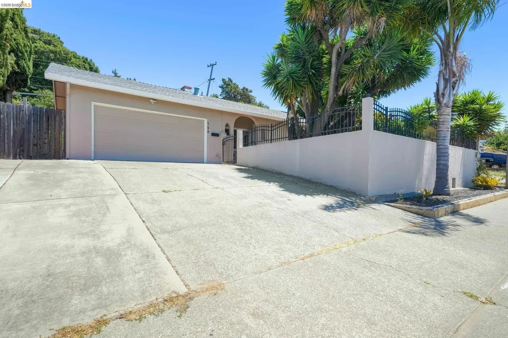 724 Lockwood Drive Vallejo CA 94547