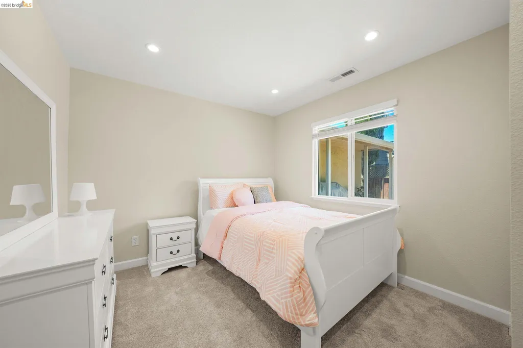 724 Lockwood Drive Vallejo CA 94547