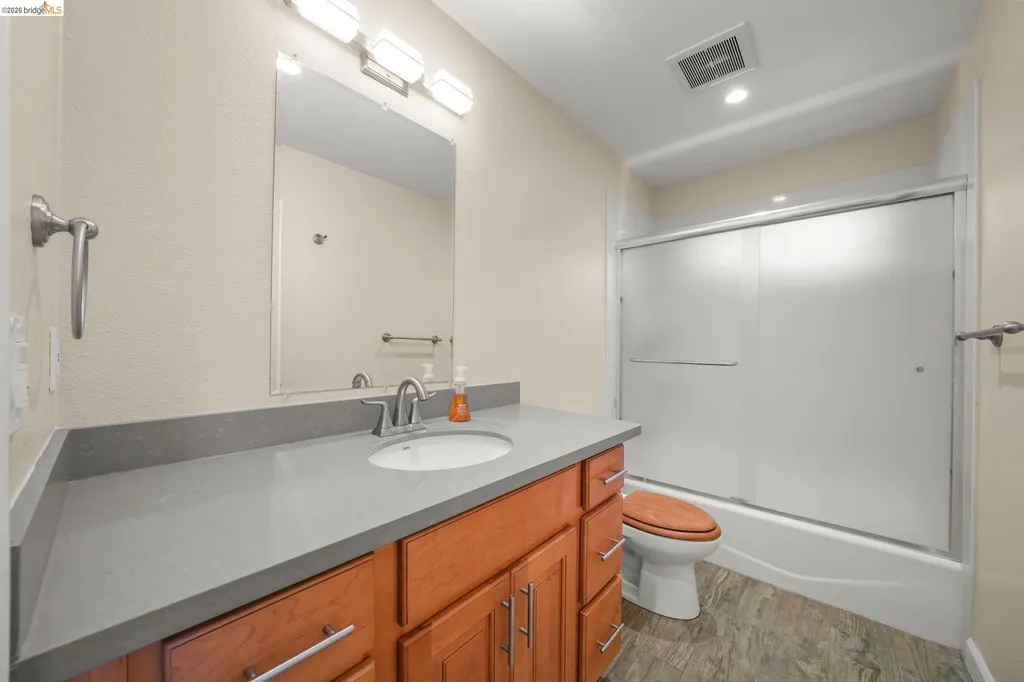 724 Lockwood Drive Vallejo CA 94547