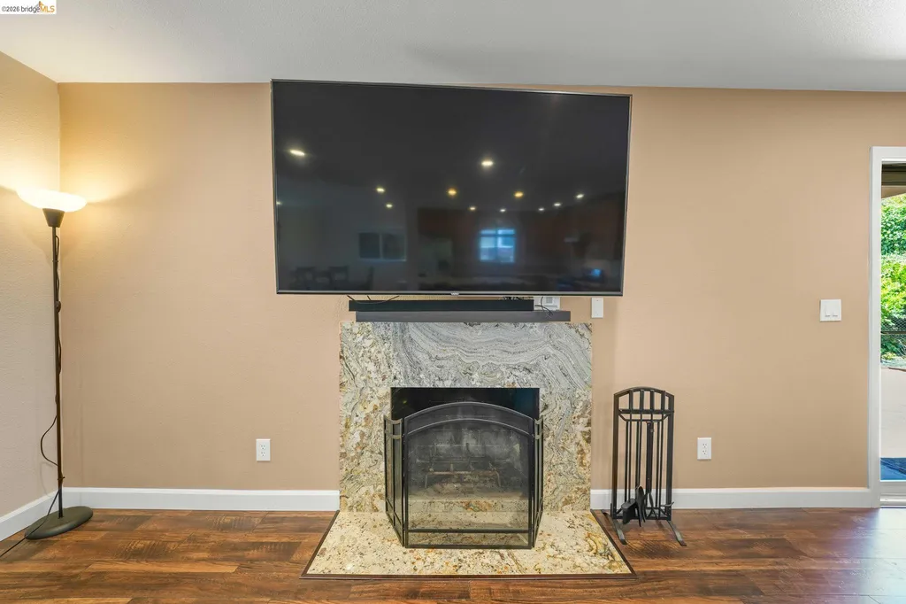 724 Lockwood Drive Vallejo CA 94547