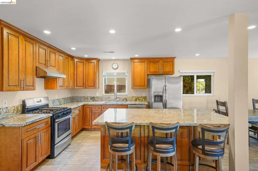 724 Lockwood Drive Vallejo CA 94547