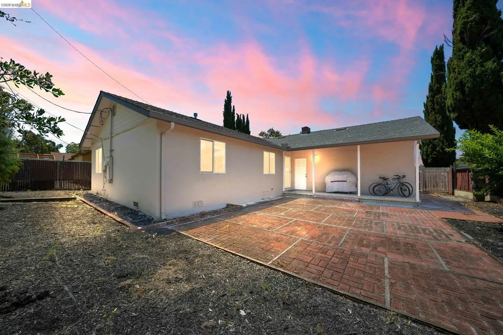 724 Lockwood Drive Vallejo CA 94547
