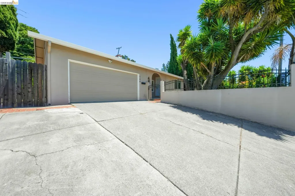 724 Lockwood Drive Vallejo CA 94547