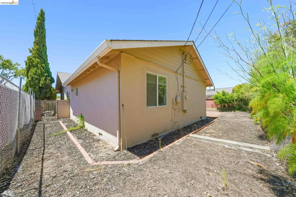 724 Lockwood Drive Vallejo CA 94547