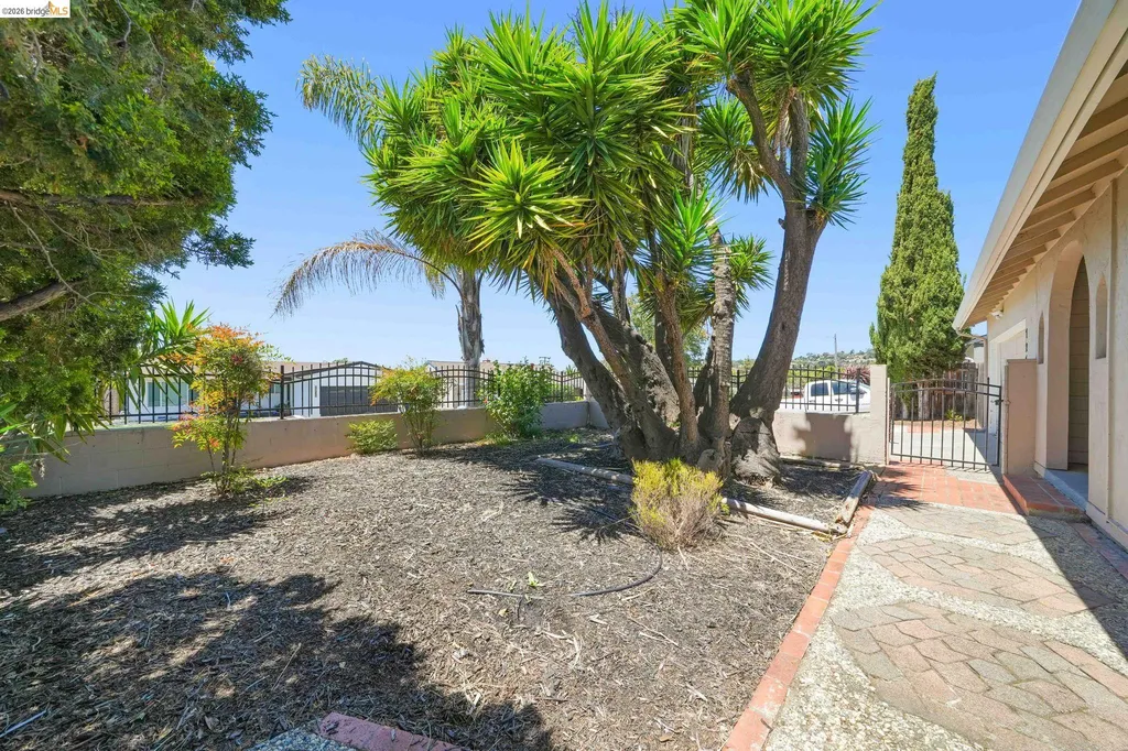 724 Lockwood Drive Vallejo CA 94547