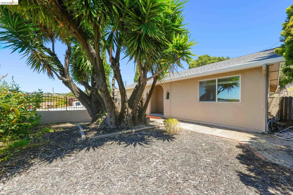 724 Lockwood Drive Vallejo CA 94547