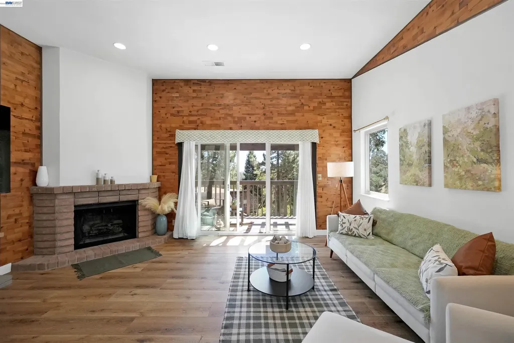 5370 Briar Ridge Drive Castro Valley CA 94552