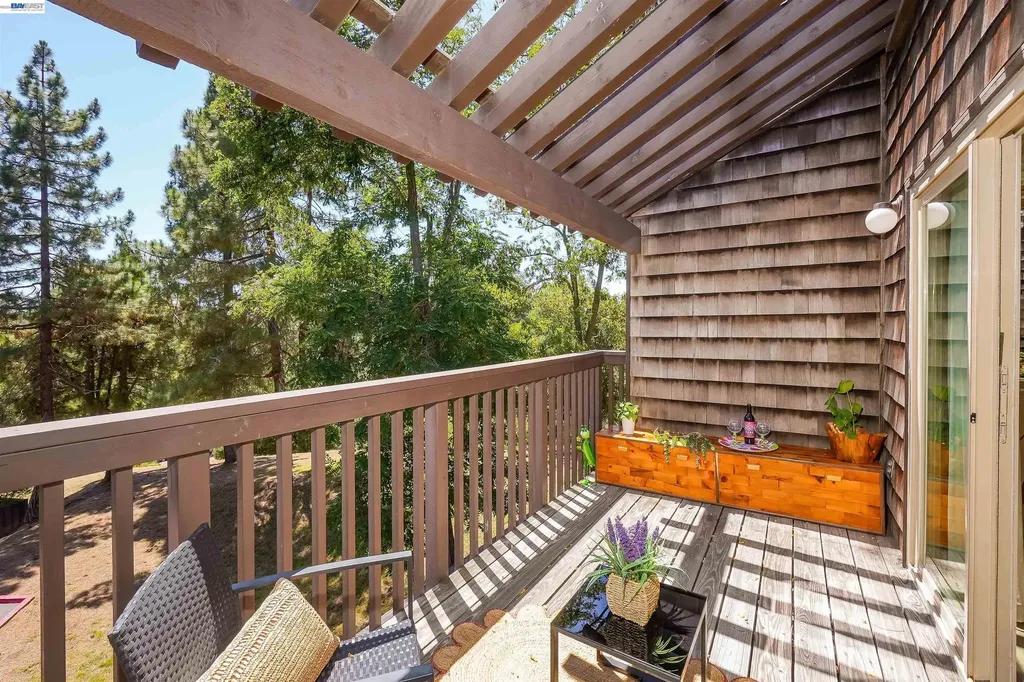 5370 Briar Ridge Drive Castro Valley CA 94552
