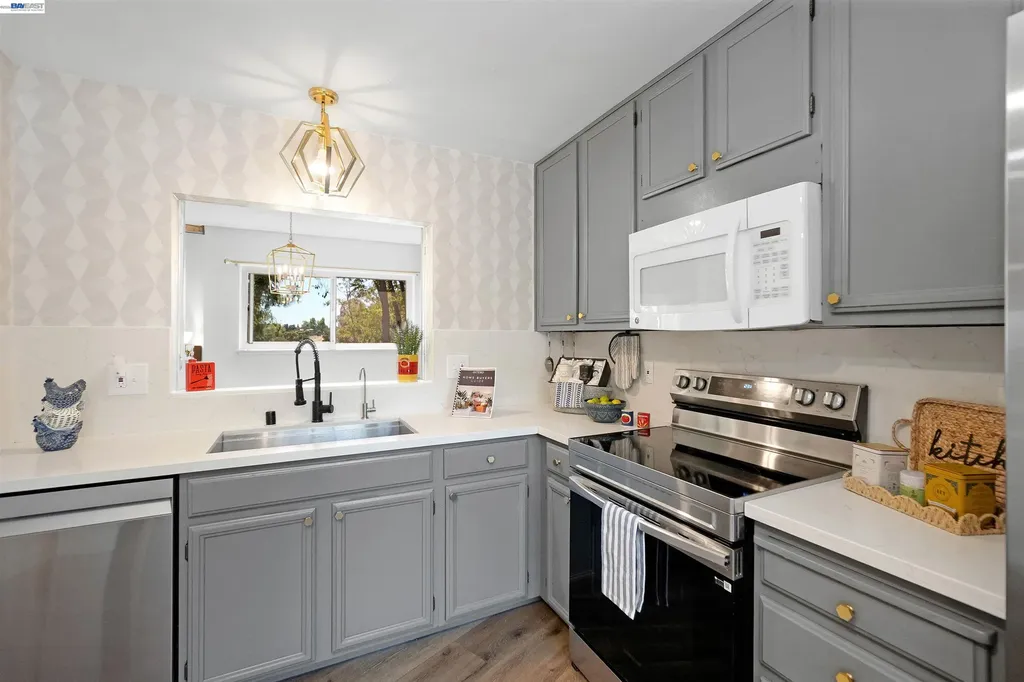 5370 Briar Ridge Drive Castro Valley CA 94552