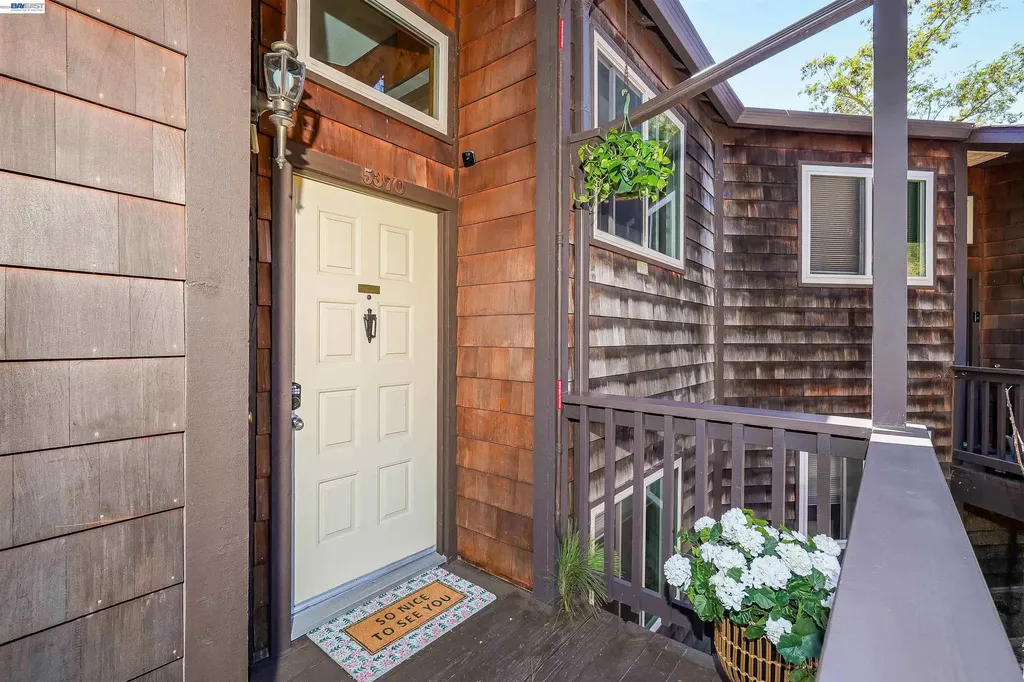 5370 Briar Ridge Drive Castro Valley CA 94552