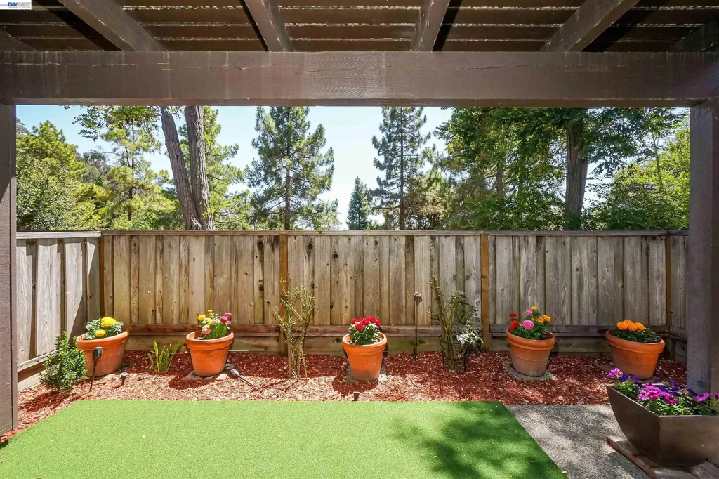 5370 Briar Ridge Drive Castro Valley CA 94552