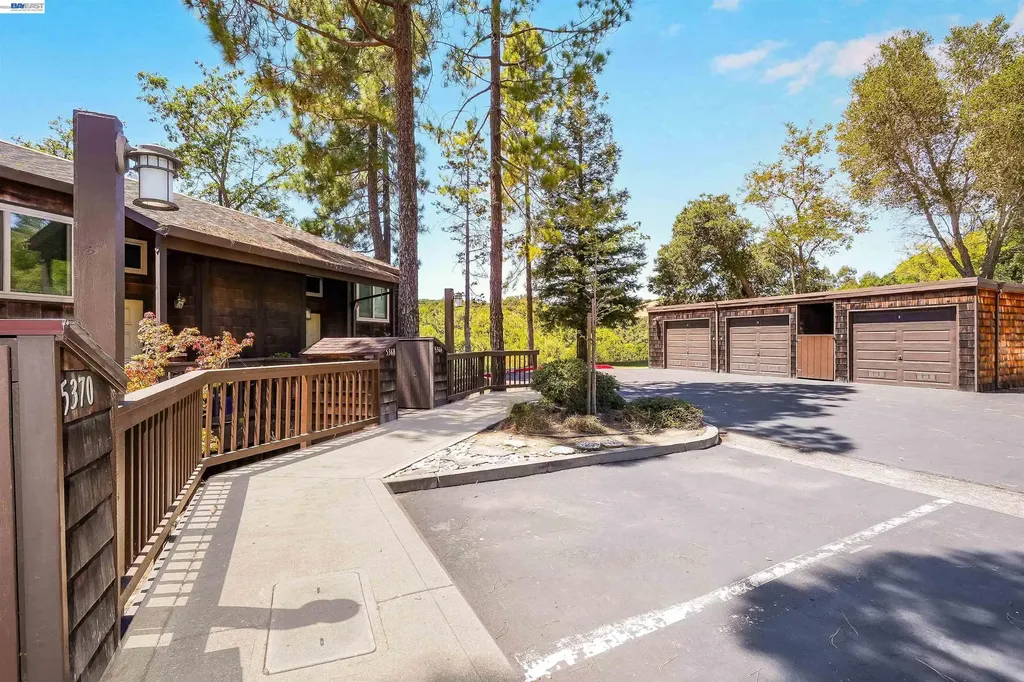 5370 Briar Ridge Drive Castro Valley CA 94552