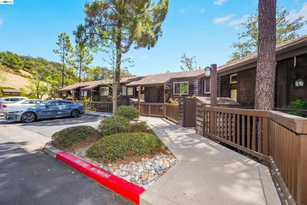 5370 Briar Ridge Drive Castro Valley CA 94552