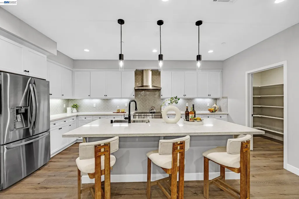 1920 Willow Street Alameda CA 94501