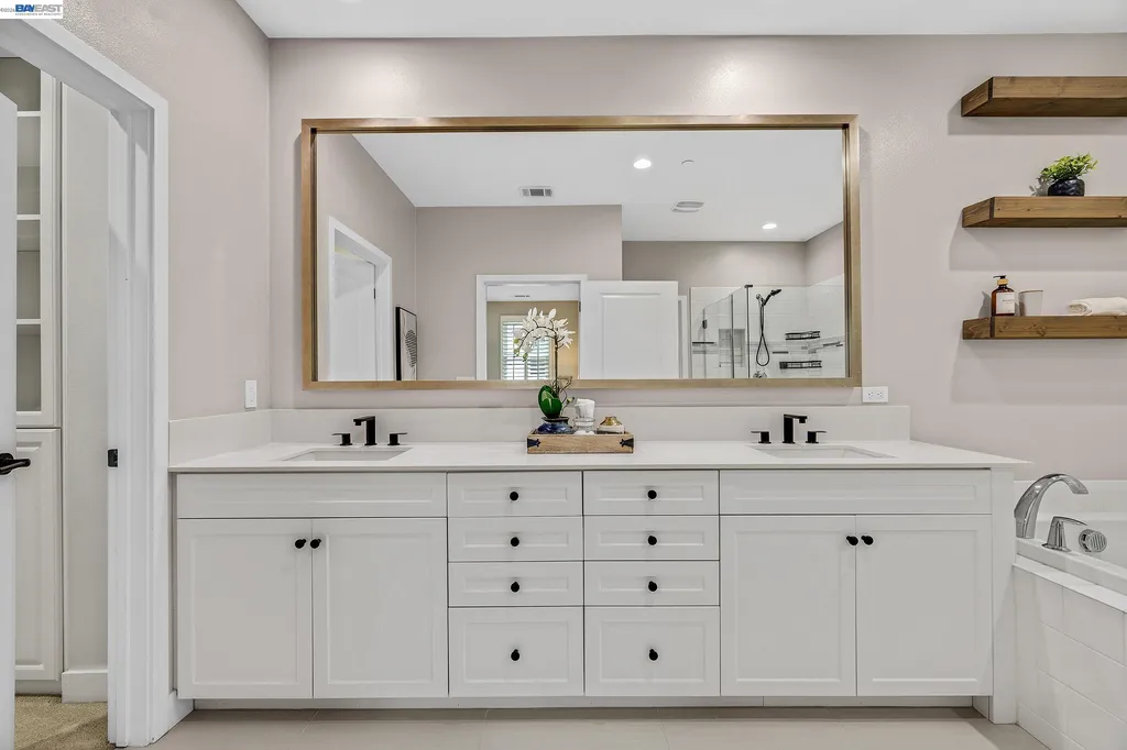 1920 Willow Street Alameda CA 94501