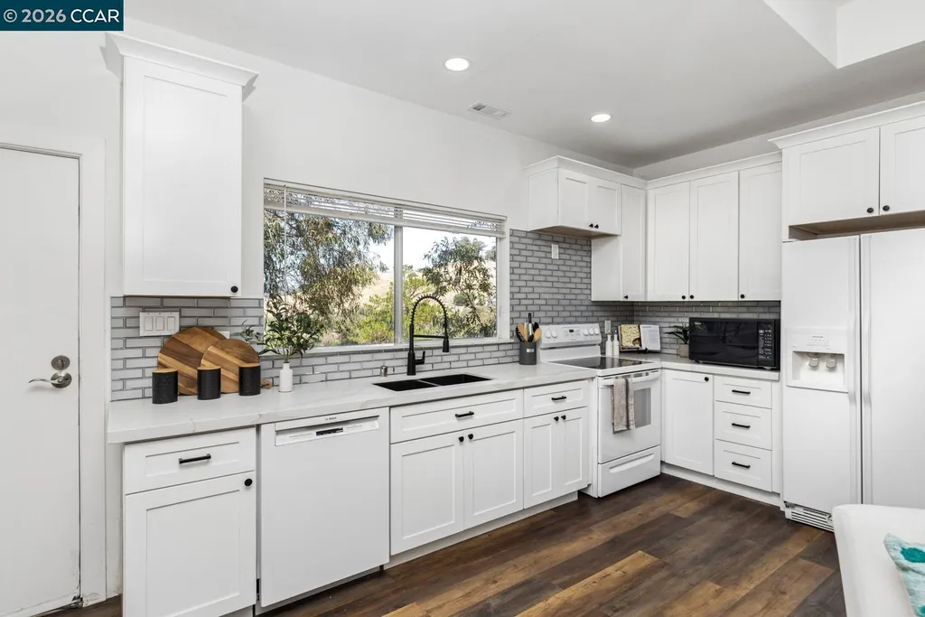 16 Ruth Court Lafayette CA 94549