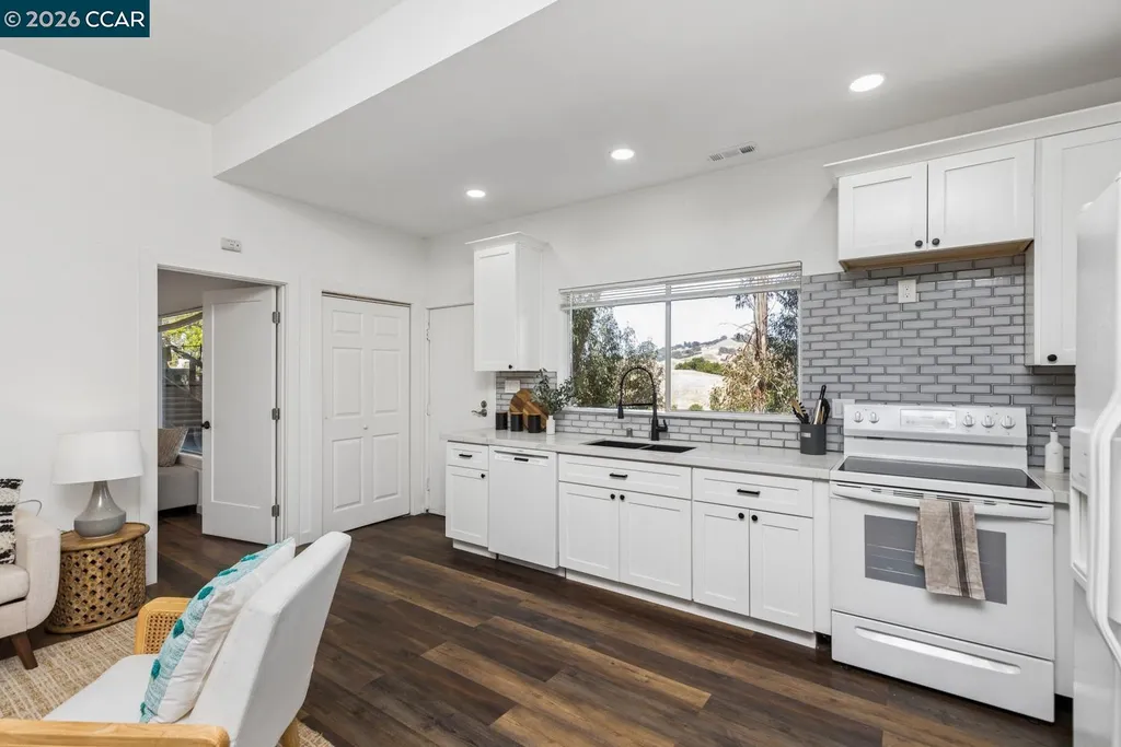 16 Ruth Court Lafayette CA 94549