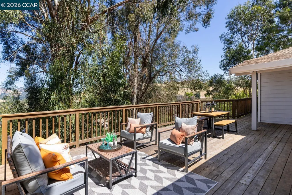 16 Ruth Court Lafayette CA 94549