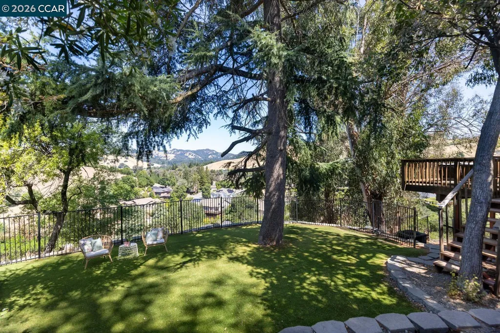 16 Ruth Court Lafayette CA 94549
