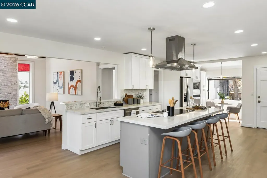 16 Ruth Court Lafayette CA 94549