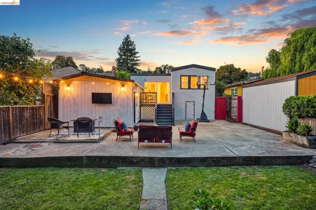 3057 Sylvan Avenue Oakland CA 94602