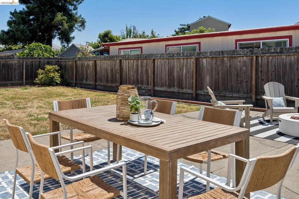15162 Inverness Street San Leandro CA 94579