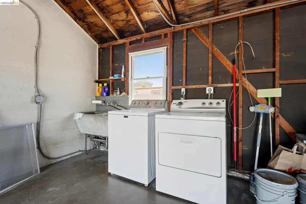 15162 Inverness Street San Leandro CA 94579