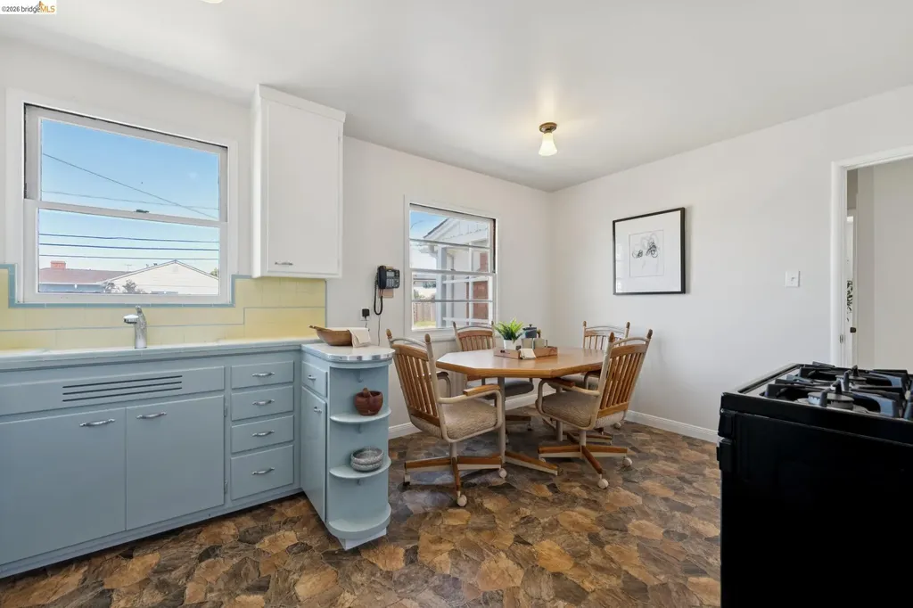 15162 Inverness Street San Leandro CA 94579