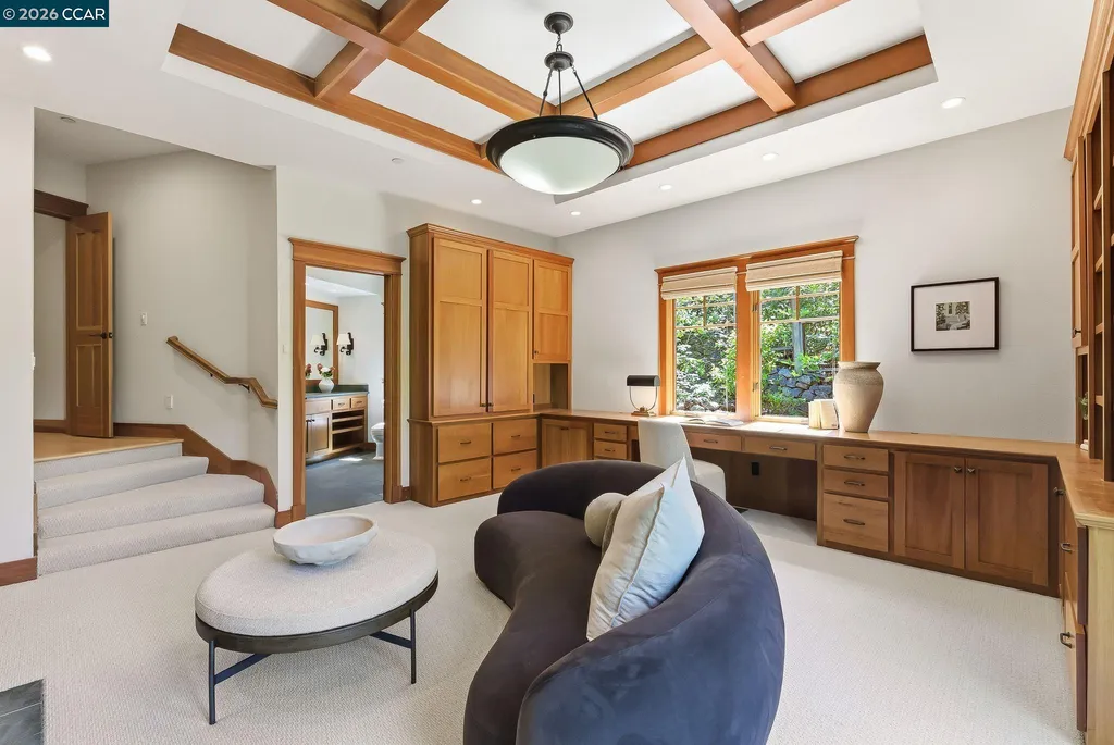 30 Greenwood Court Orinda CA 94563