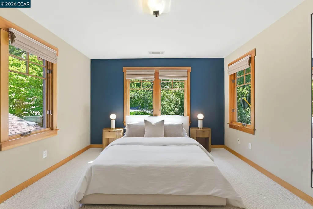 30 Greenwood Court Orinda CA 94563