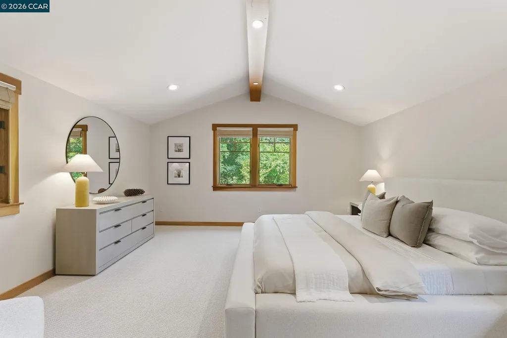 30 Greenwood Court Orinda CA 94563