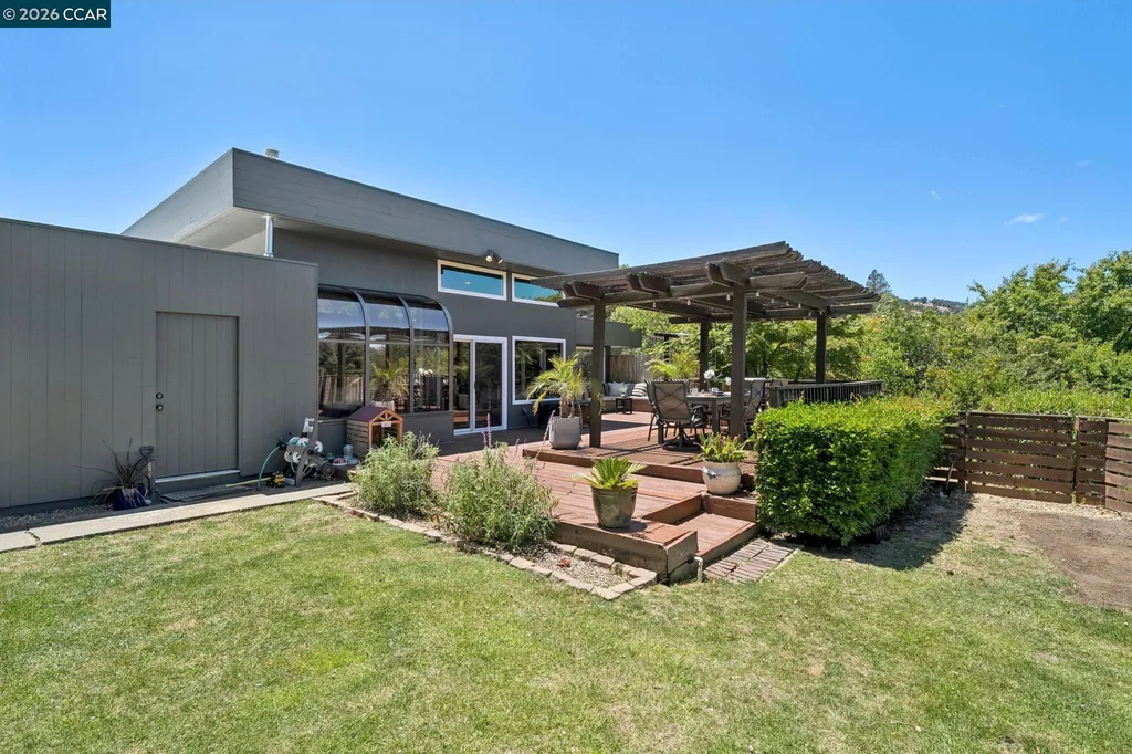 30 Sunrise Lane Lafayette CA 94549