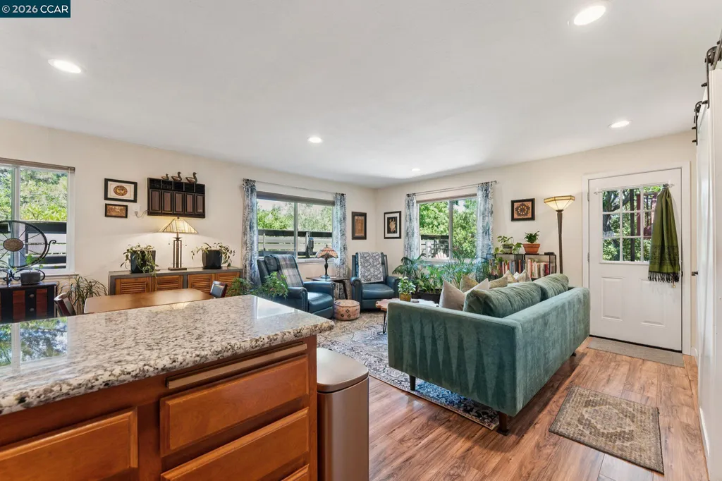 30 Sunrise Lane Lafayette CA 94549