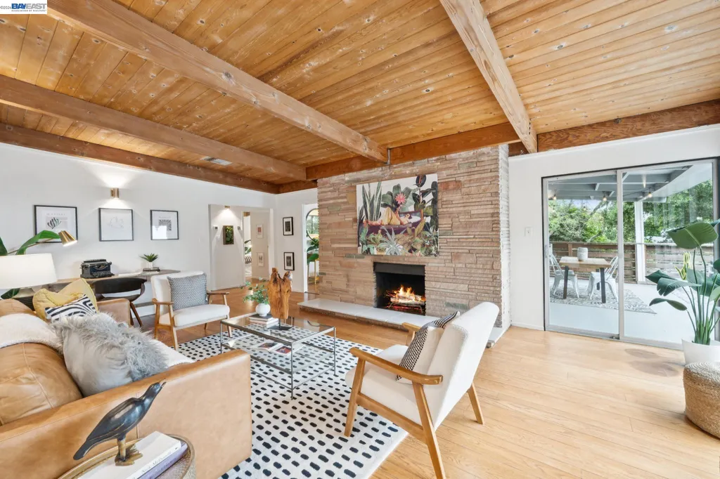 2800 Steinmetz Way Oakland CA 94602