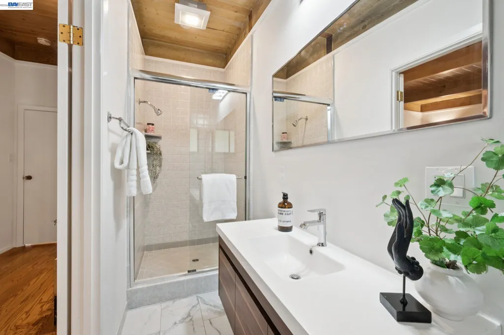 2800 Steinmetz Way Oakland CA 94602