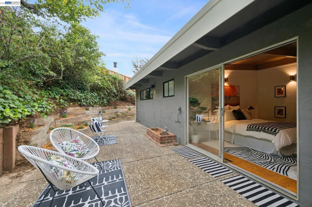 2800 Steinmetz Way Oakland CA 94602