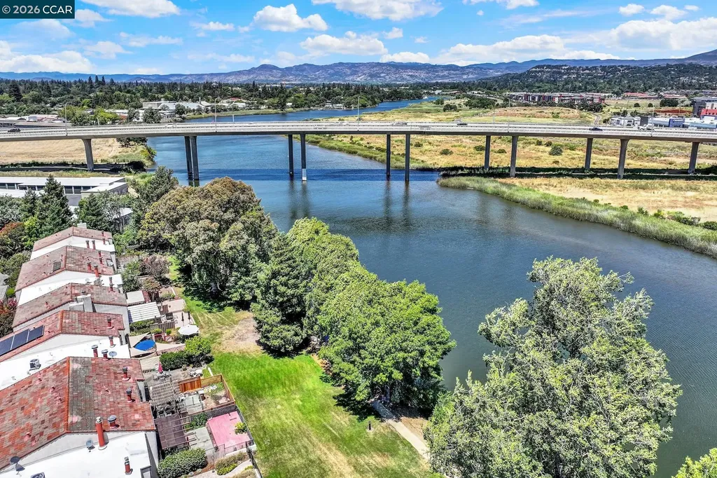 908 Marina Drive Napa CA 94559
