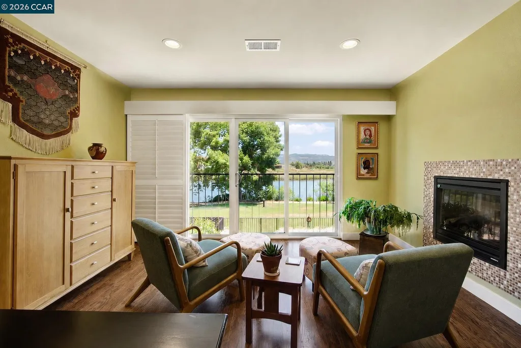 908 Marina Drive Napa CA 94559