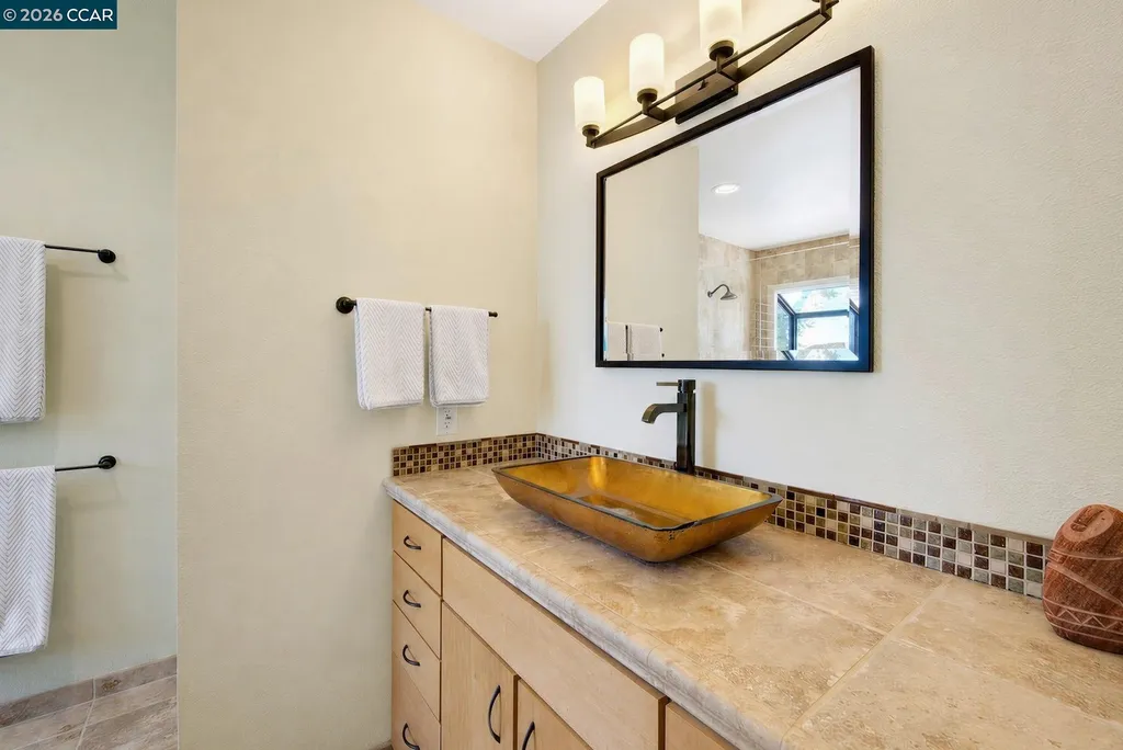 908 Marina Drive Napa CA 94559