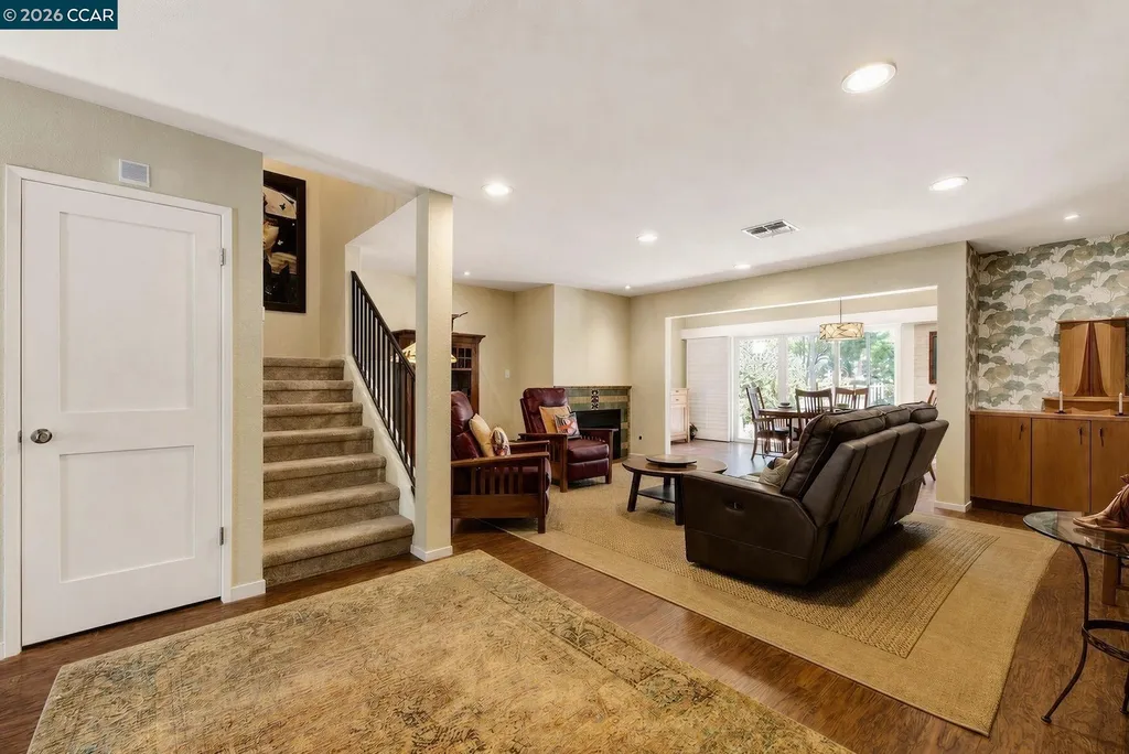 908 Marina Drive Napa CA 94559