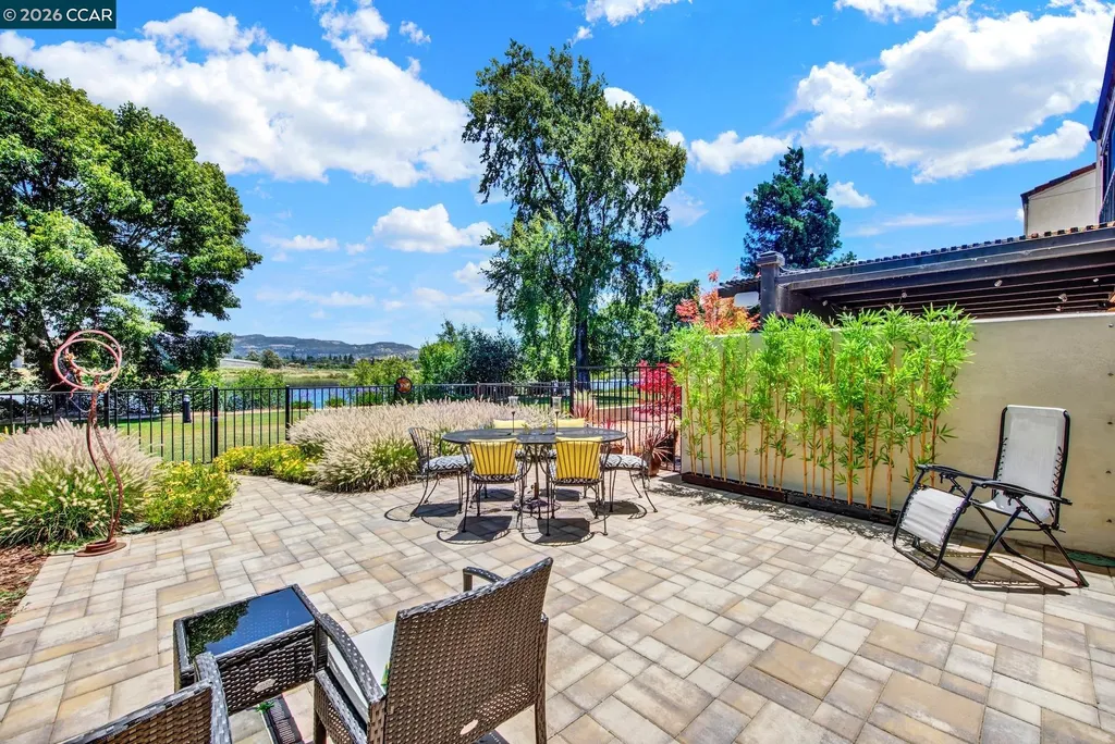 908 Marina Drive Napa CA 94559