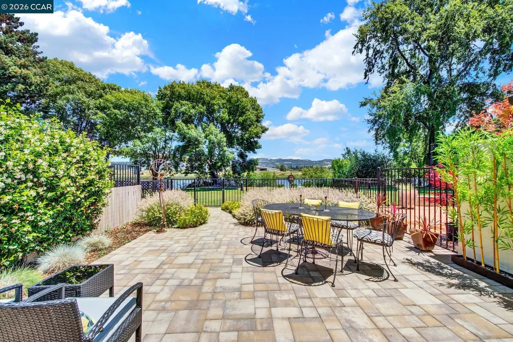 908 Marina Drive Napa CA 94559