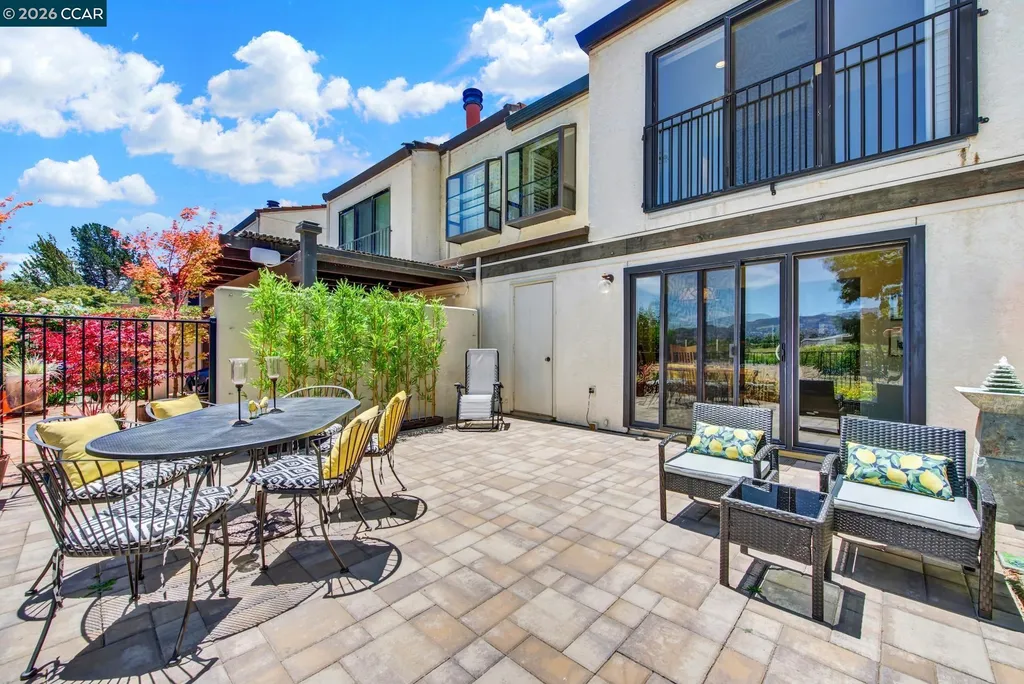 908 Marina Drive Napa CA 94559