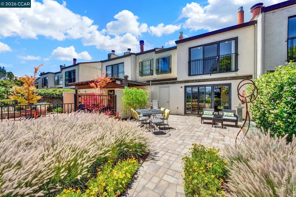 908 Marina Drive Napa CA 94559