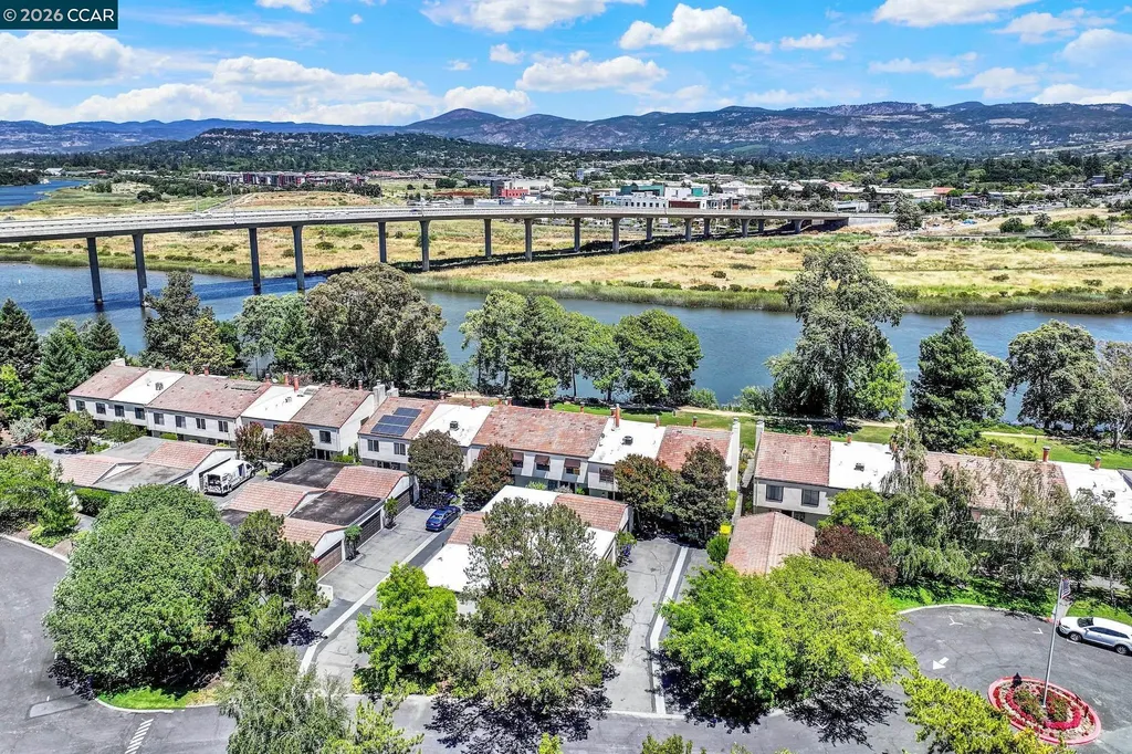 908 Marina Drive Napa CA 94559