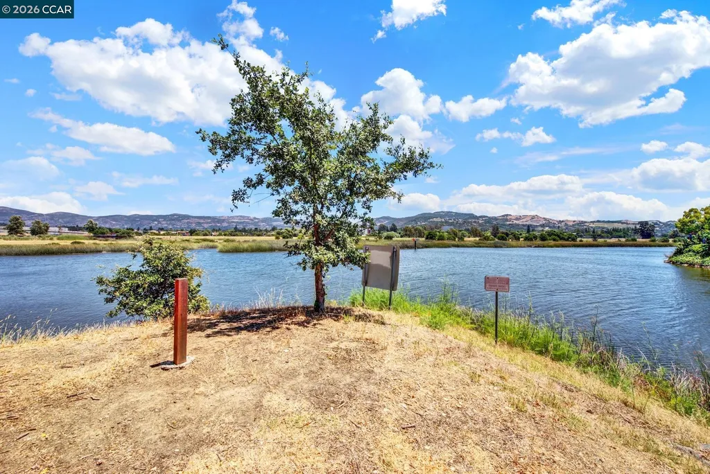 908 Marina Drive Napa CA 94559