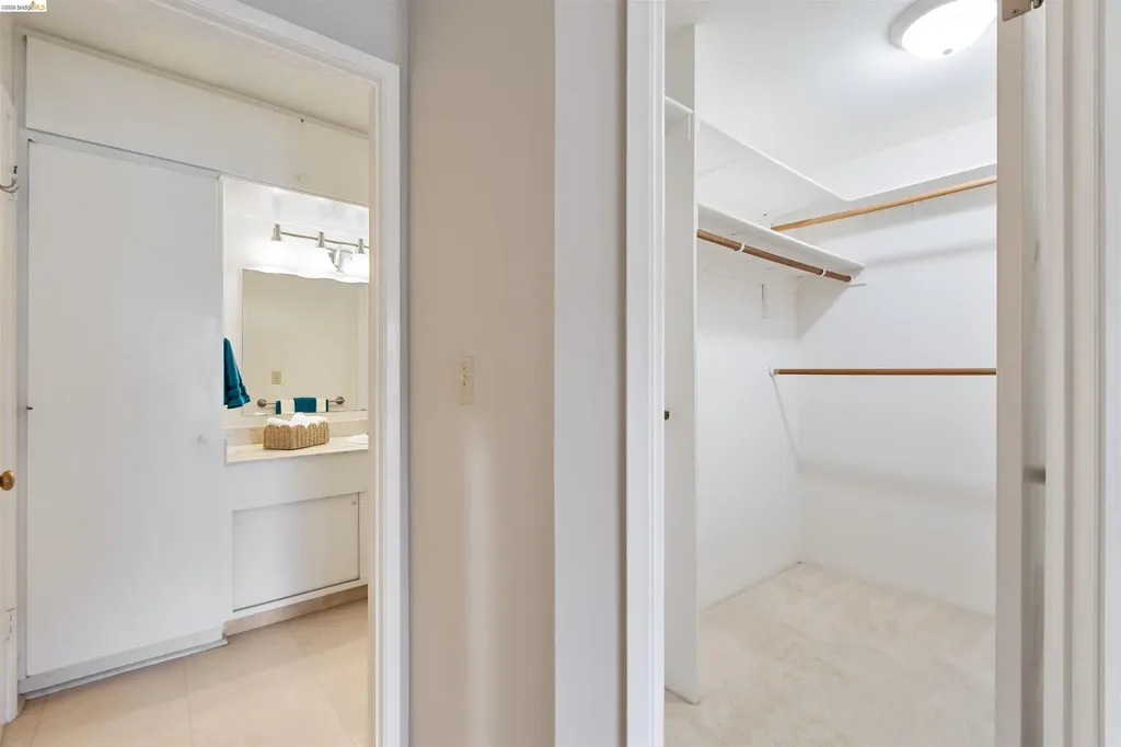 8 Captain Drive Emeryville CA 94608