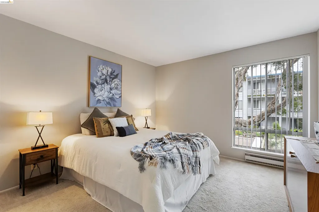 8 Captain Drive Emeryville CA 94608